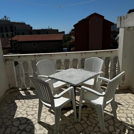 Guesthouse Vila Tamburic Бечичі Екстер'єр фото