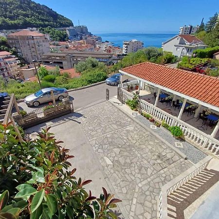 Guesthouse Vila Tamburic Бечичі Екстер'єр фото