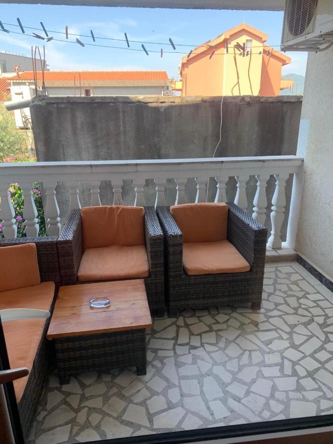 Guesthouse Vila Tamburic Бечичі Екстер'єр фото