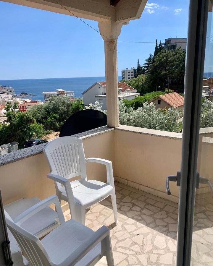 Guesthouse Vila Tamburic Бечичі Екстер'єр фото