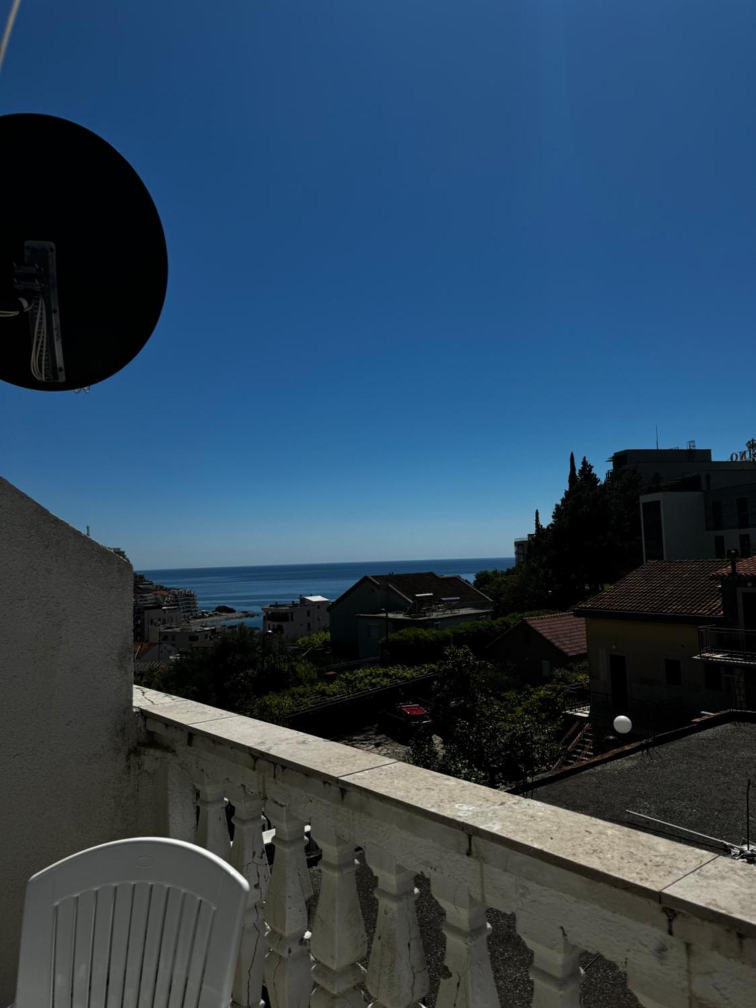 Guesthouse Vila Tamburic Бечичі Екстер'єр фото