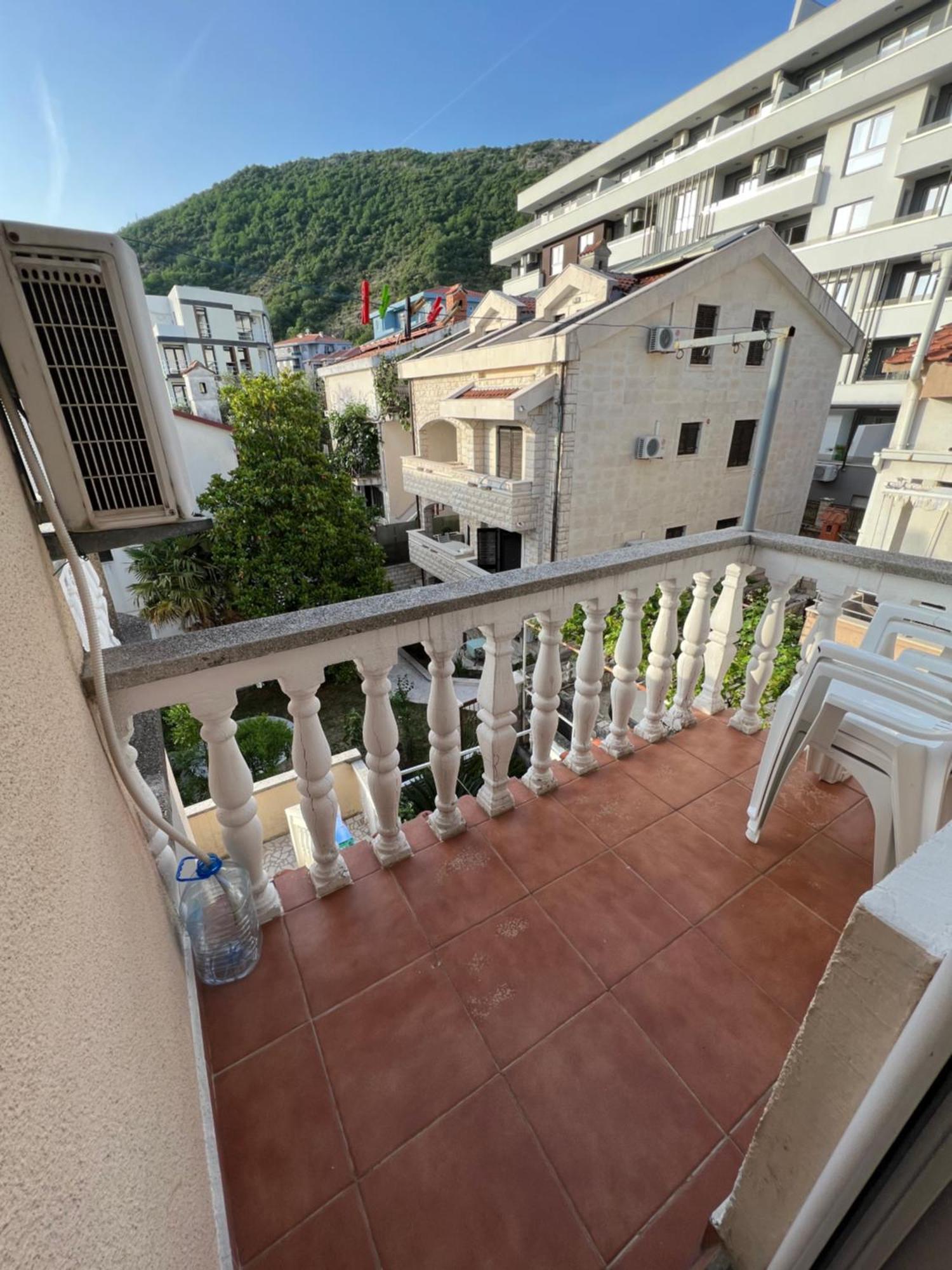 Guesthouse Vila Tamburic Бечичі Екстер'єр фото
