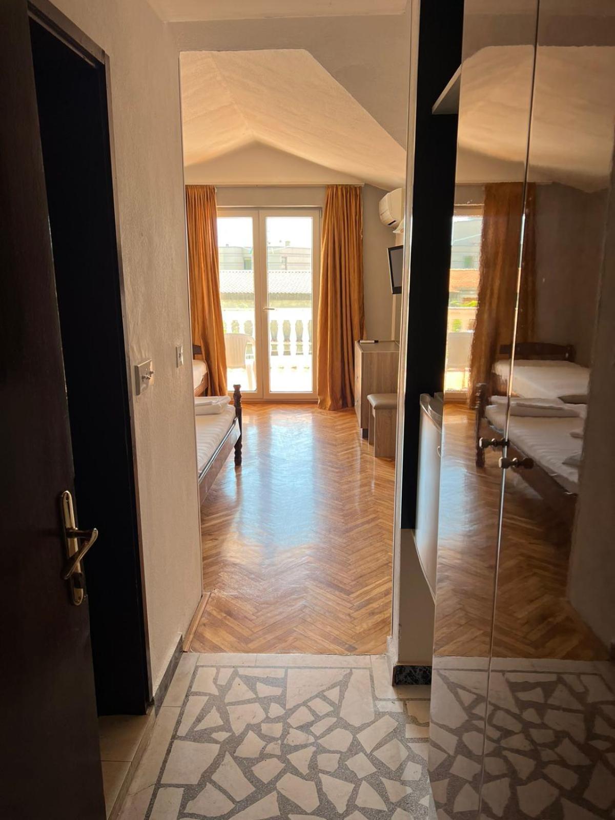 Guesthouse Vila Tamburic Бечичі Номер фото