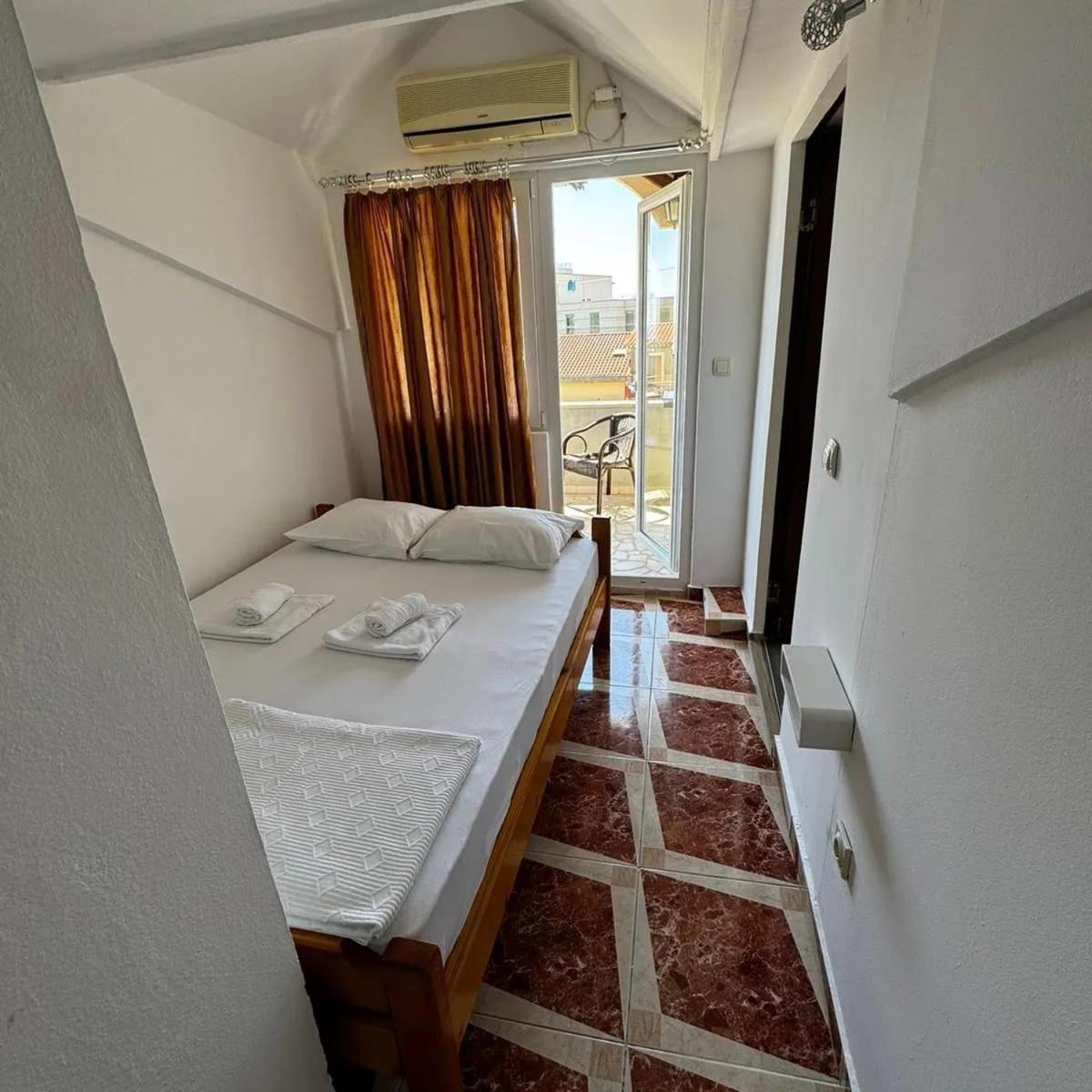 Guesthouse Vila Tamburic Бечичі Номер фото