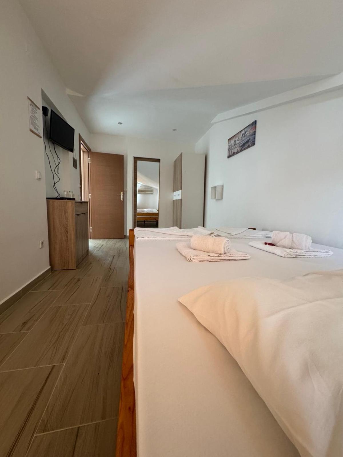 Guesthouse Vila Tamburic Бечичі Номер фото